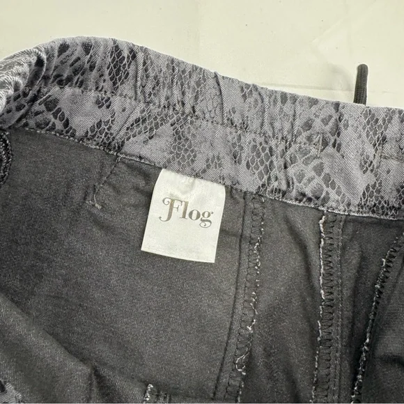 Bevy Flog Shely Gray/Black Python Drawstring Pants Women’s Size 25